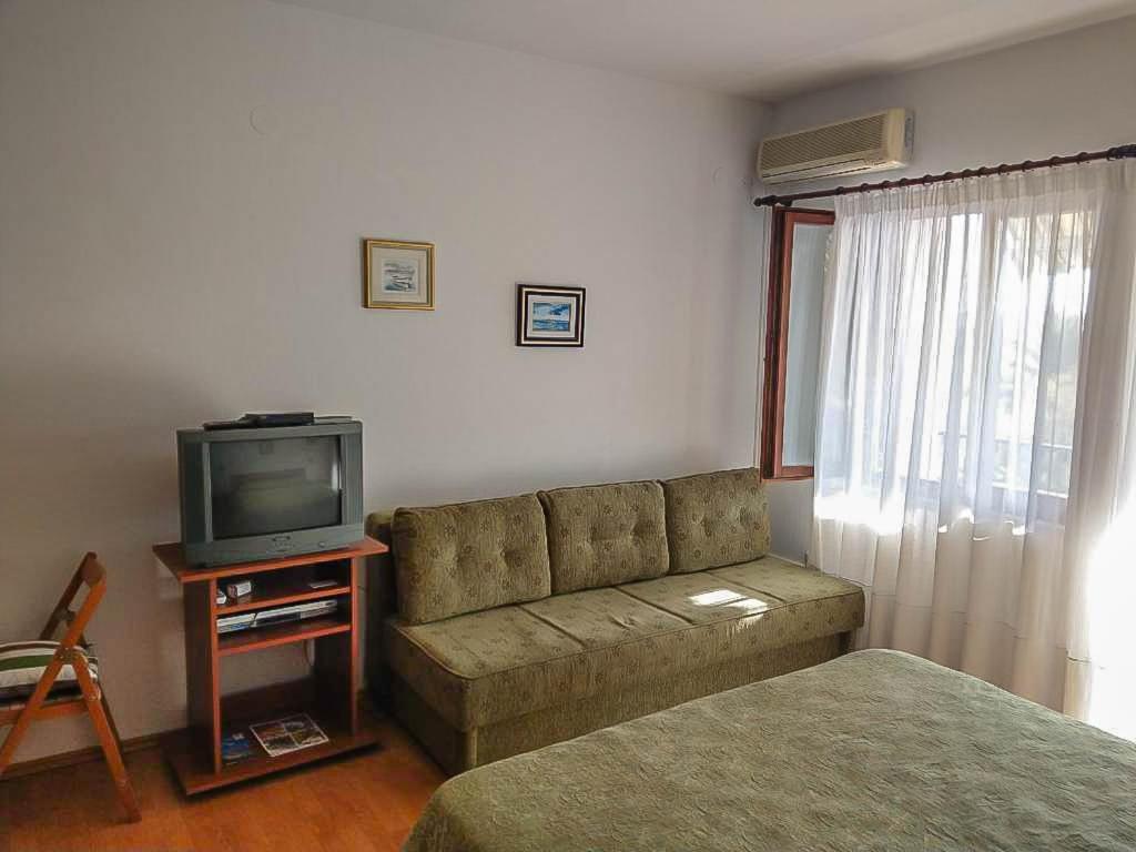 Apartman Melis Lejlighed Podgora Eksteriør billede